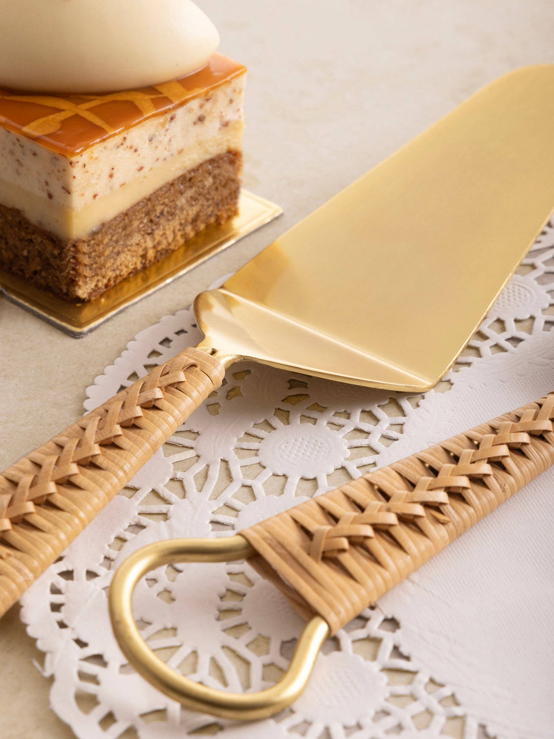 Helsinki Cake Servers