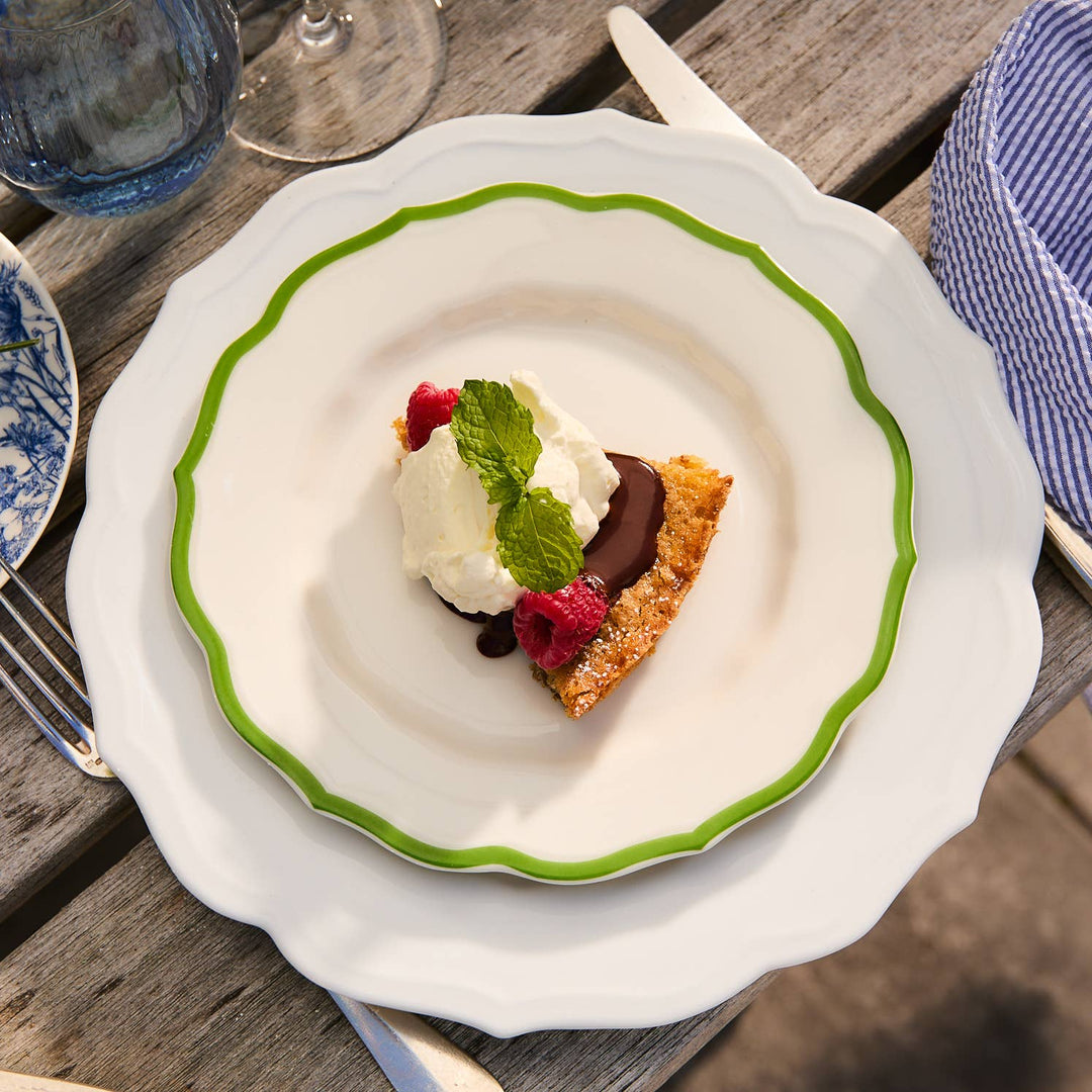 Stella Scalloped Verde Salad Plate