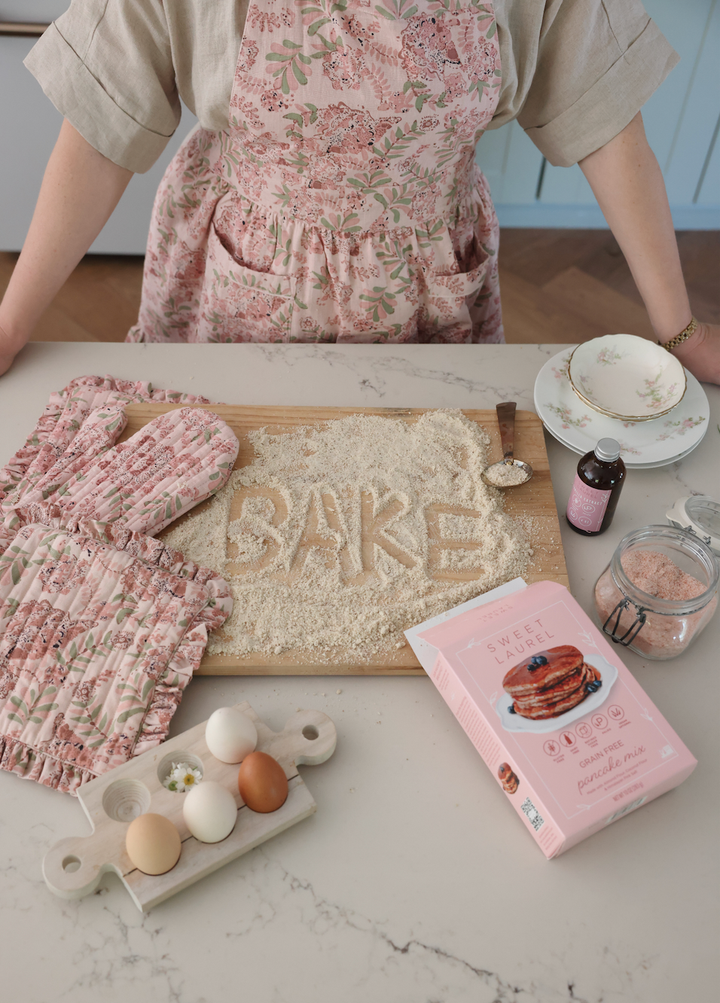 Penelope Oven Mitt Set