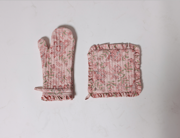 Penelope Oven Mitt Set